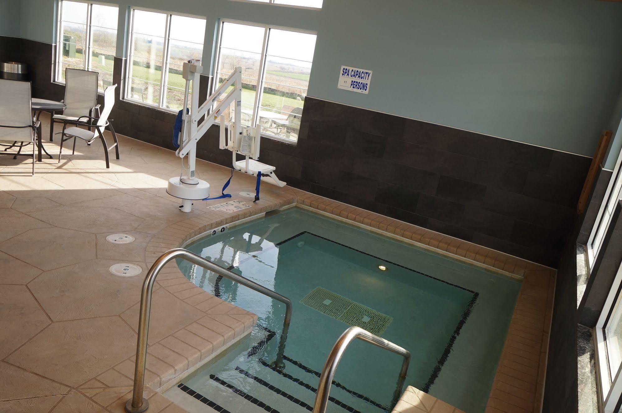 Grandstay Hotel & Suites Mount Horeb - Madison Esterno foto